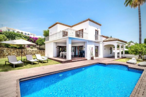 Luxury 3 bed Villa with Heating Pool - Nueva Andalucía